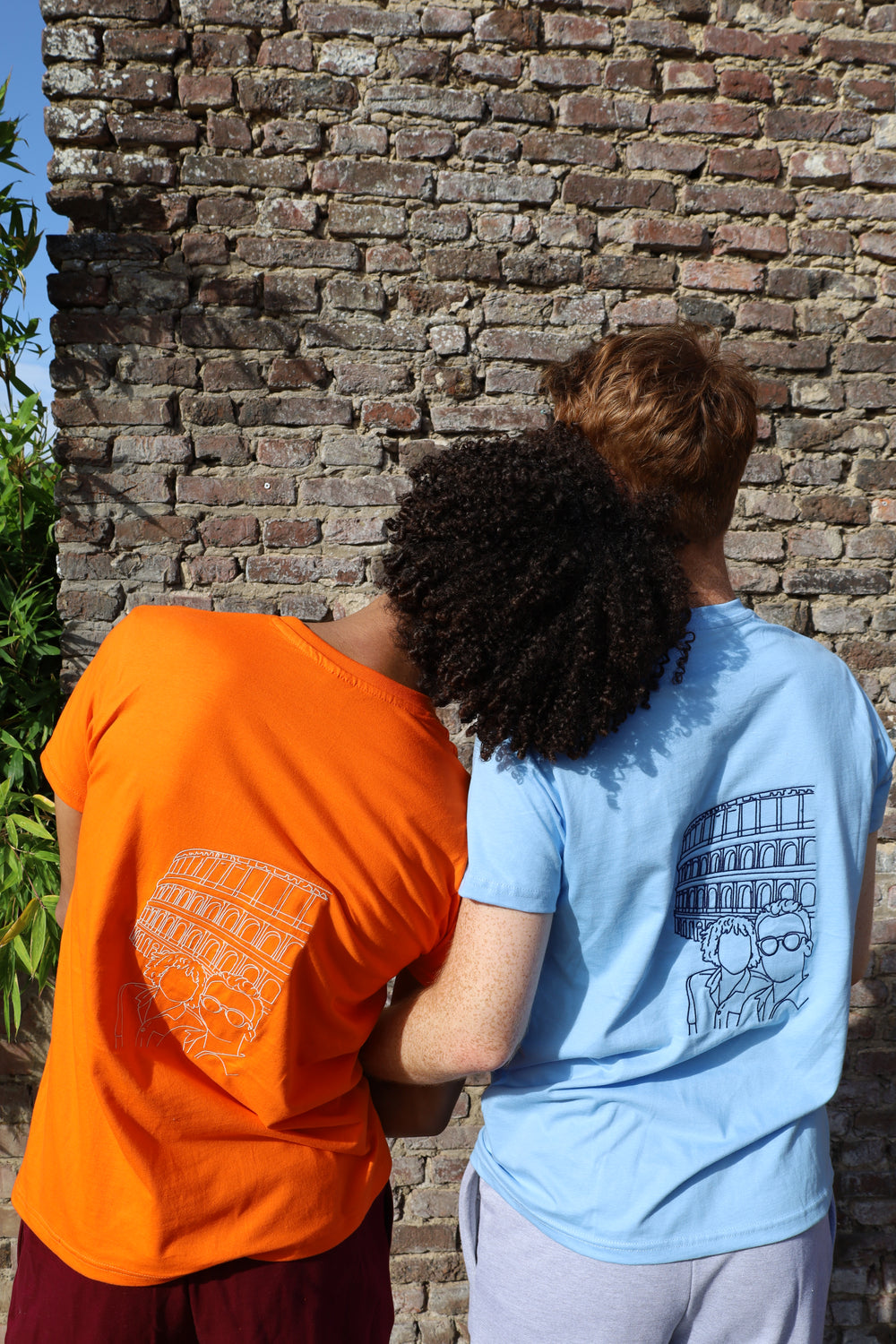 T-shirt met lijntekening achterkant