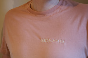 Dip dye t-shirt met romeinse cijfers